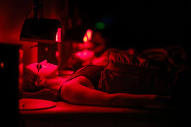 Red-Light Therapy: Separating Science from Hype in the Wellness Boom