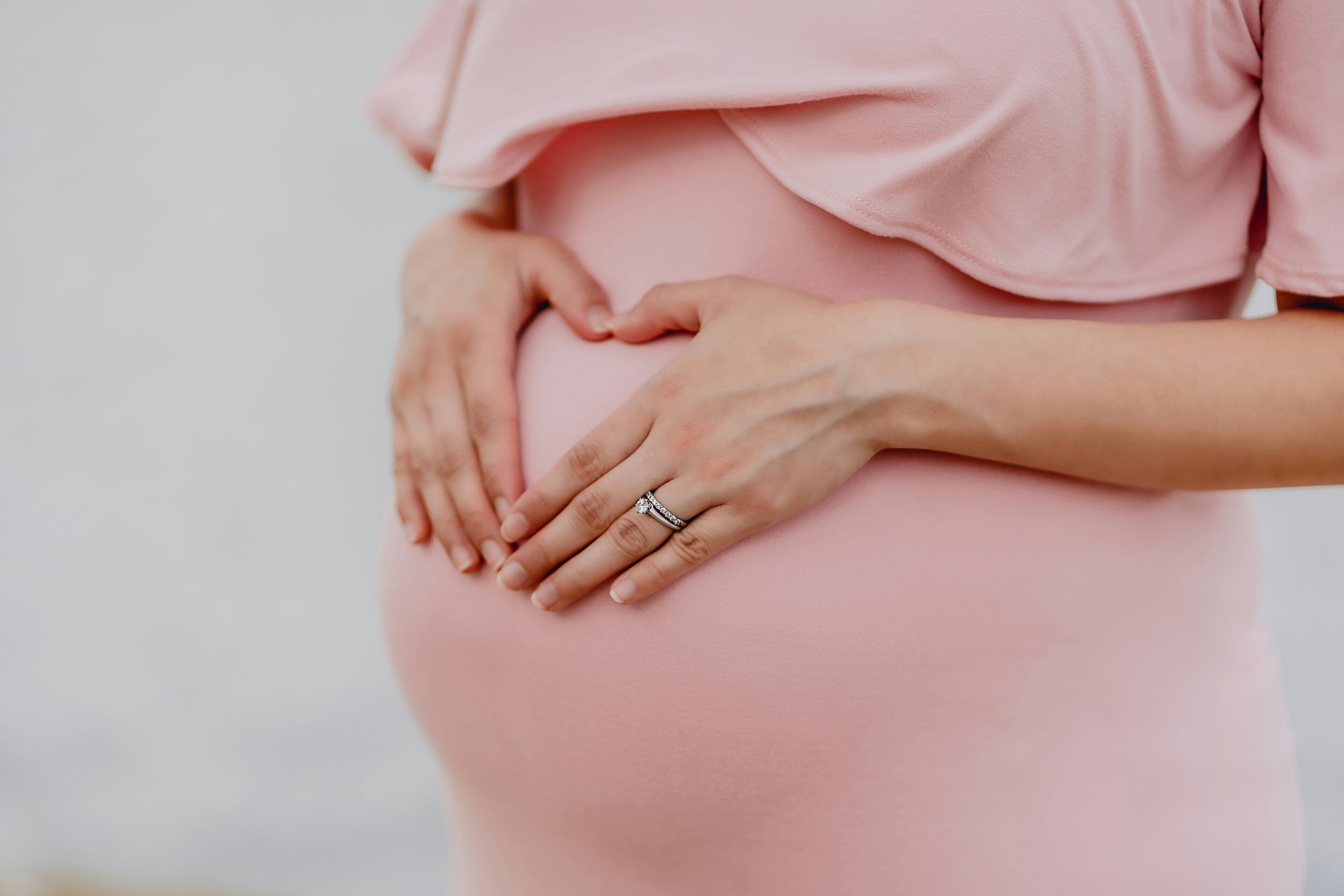 Shocking New Study Reveals Azithromycin in Pregnancy Is Safe — But Doctors Warn of One Critical Risk