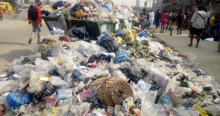 Nigeria’s Waste Crisis Threatens Public Health as Flooding Risks Escalate